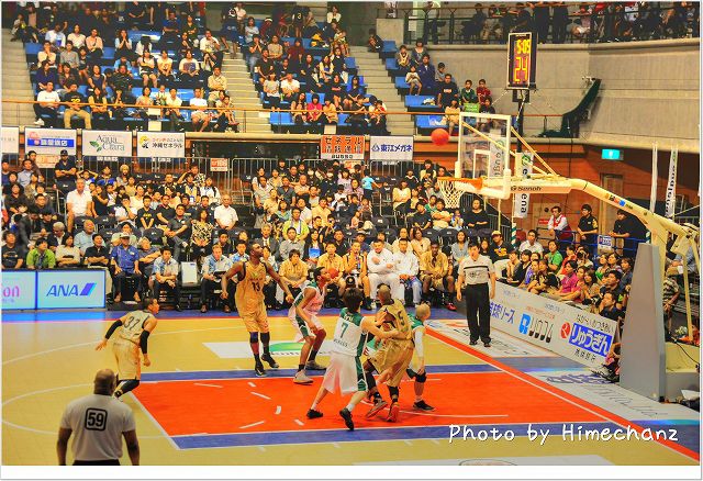 並里選手 並里選手