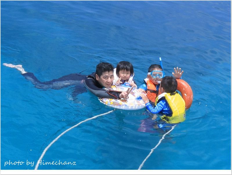 海って楽しいね♪ photo by CANON PowerShot S100