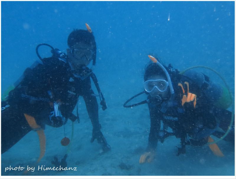 体験ダイバーなのが勿体ない新婚さん♪ photo by CANON PowerShot S100